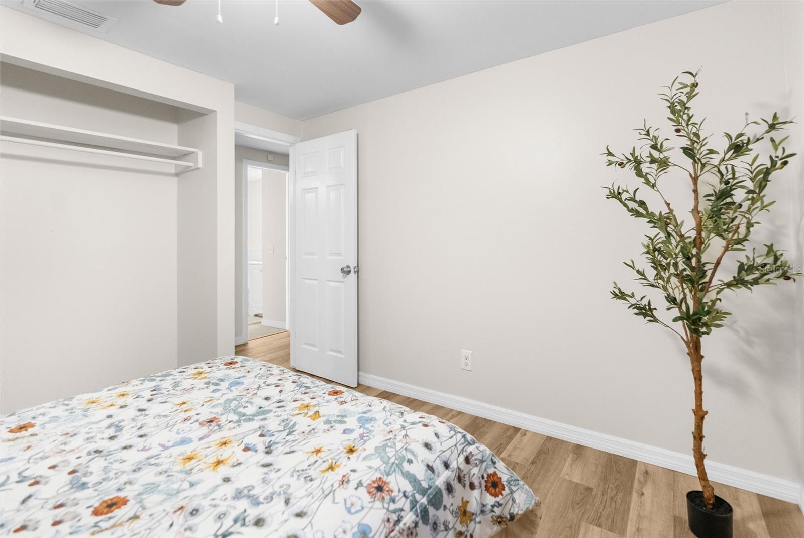 10020 N JASMINE AVE #A & B, TAMPA, FL, 33612