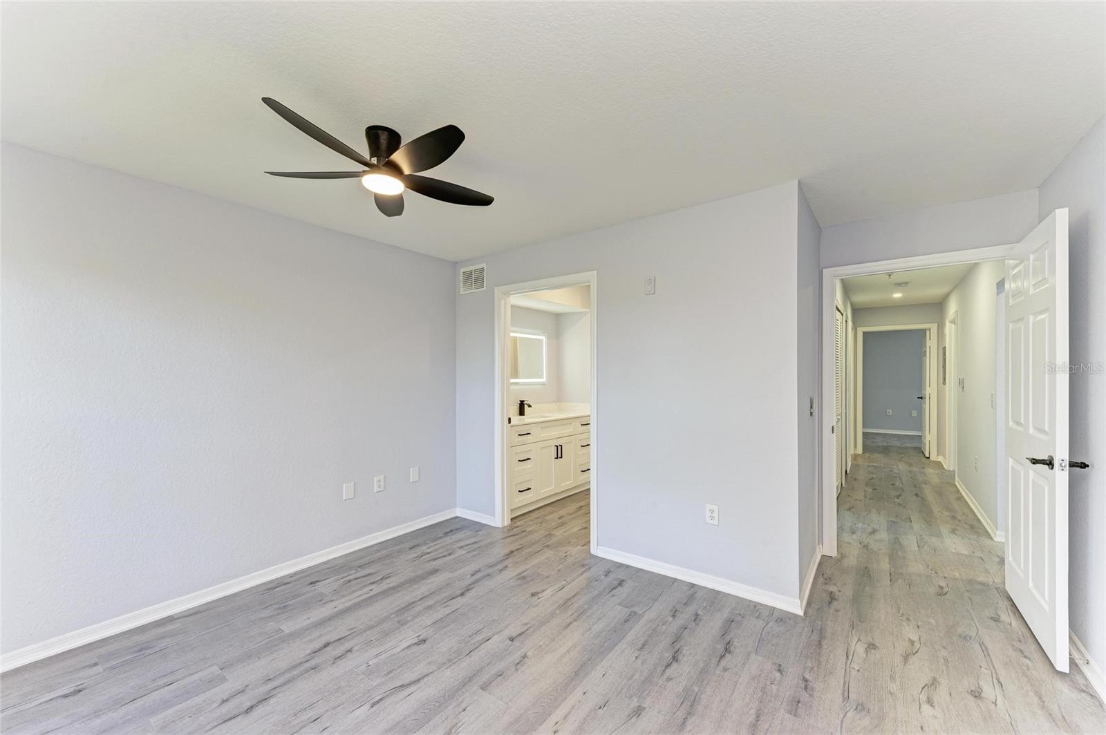 5541 ROSEHILL RD #201, SARASOTA, FL, 34233