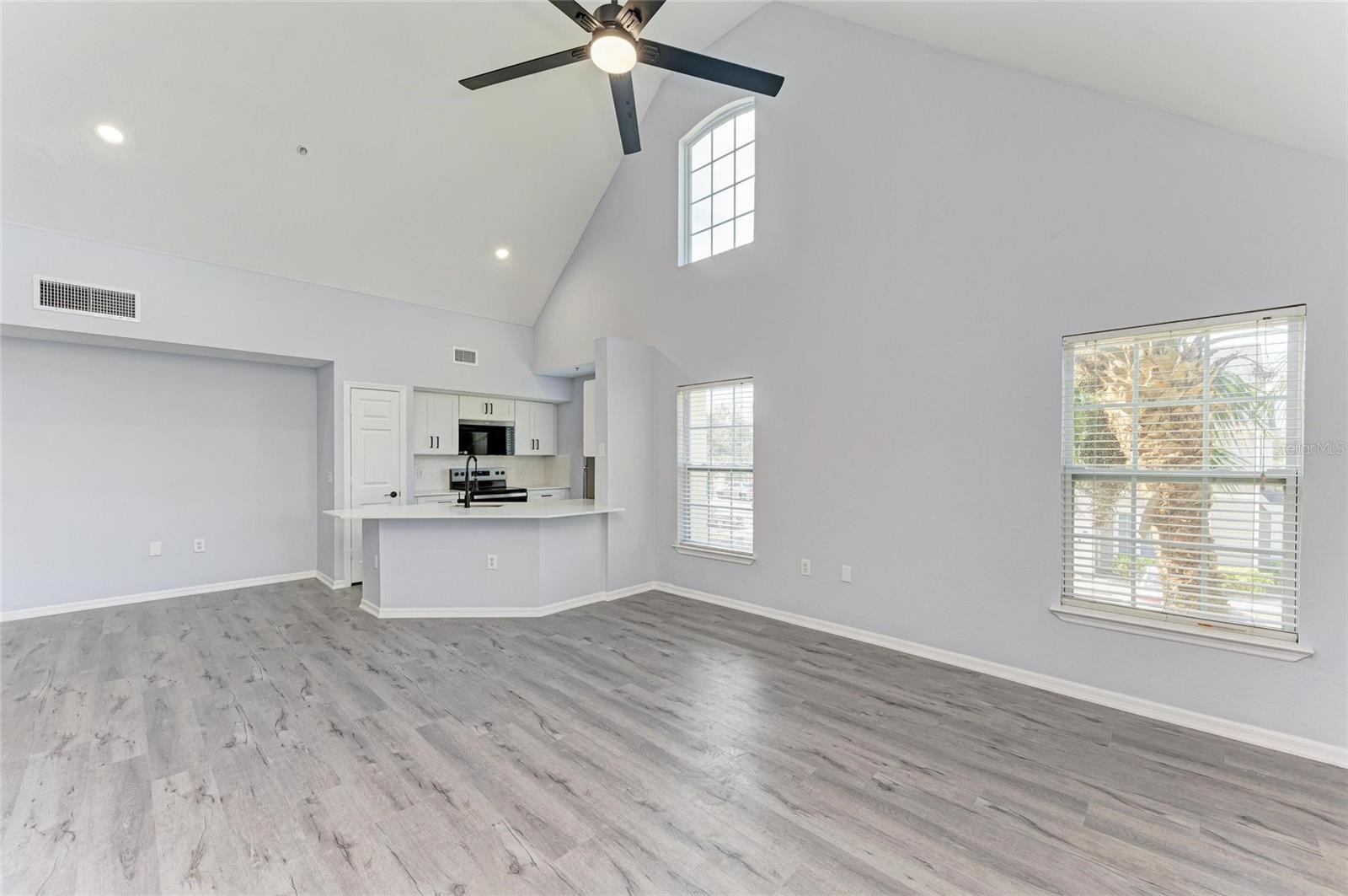 5541 ROSEHILL RD #201, SARASOTA, FL, 34233