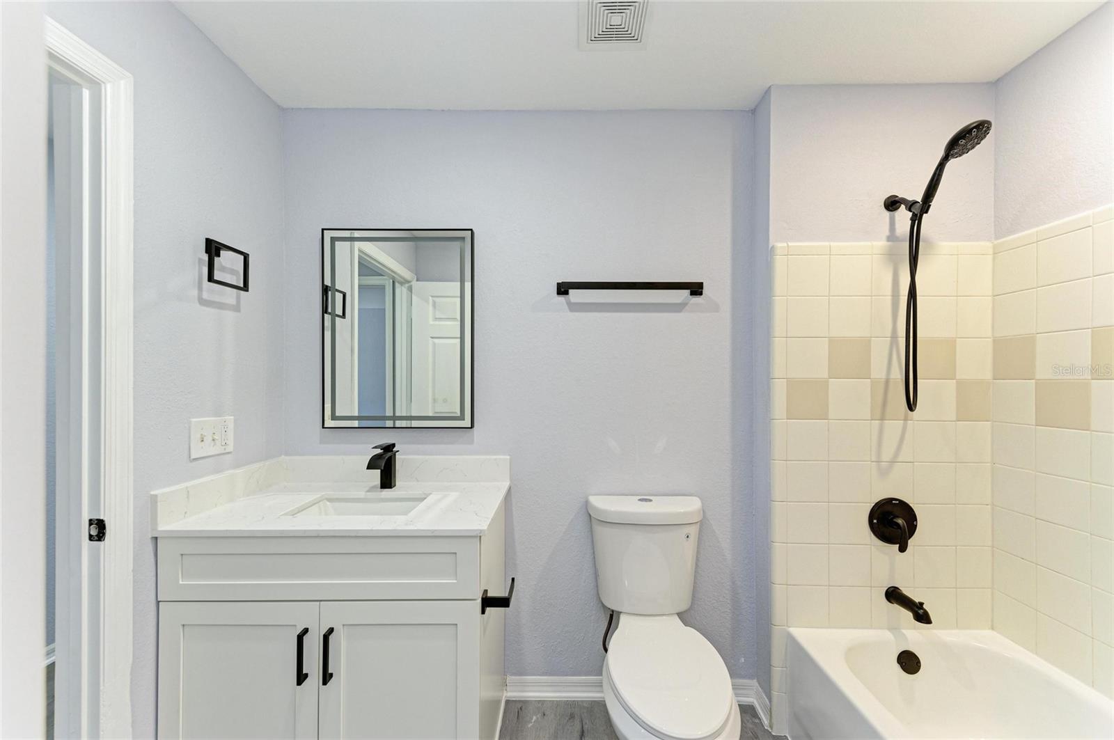 5541 ROSEHILL RD #201, SARASOTA, FL, 34233