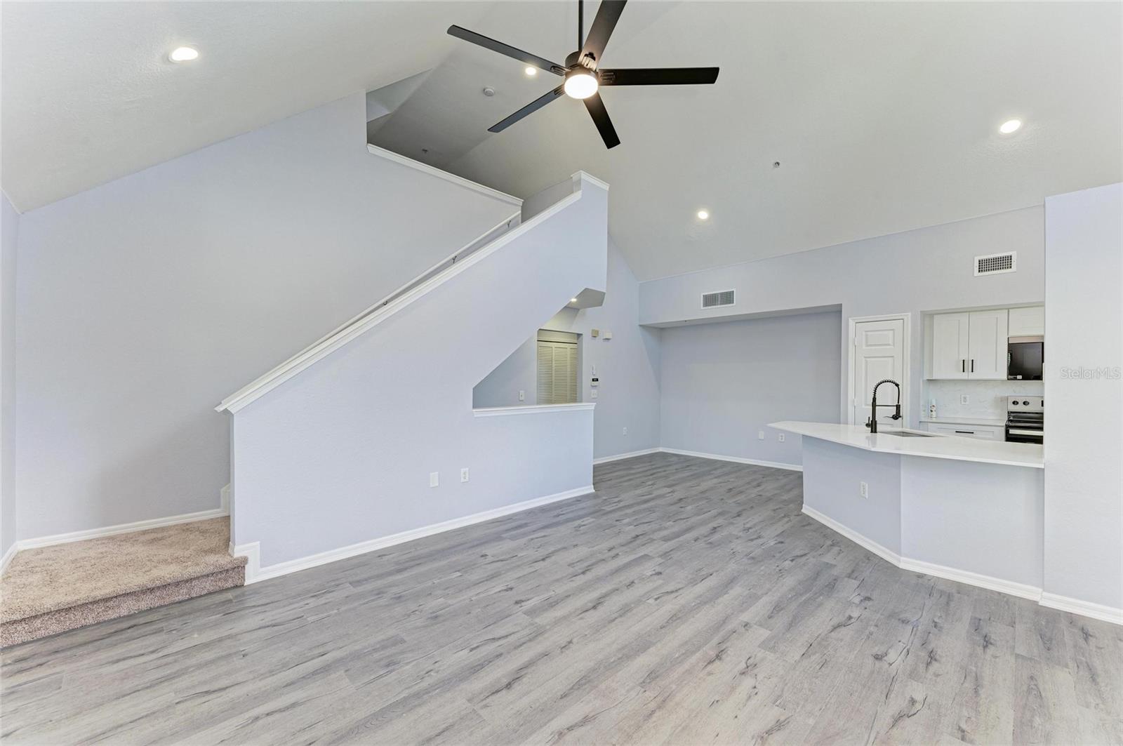 5541 ROSEHILL RD #201, SARASOTA, FL, 34233