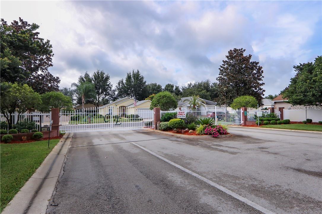 524 LAKE SUZANNE DR, LAKE WALES, FL, 33859