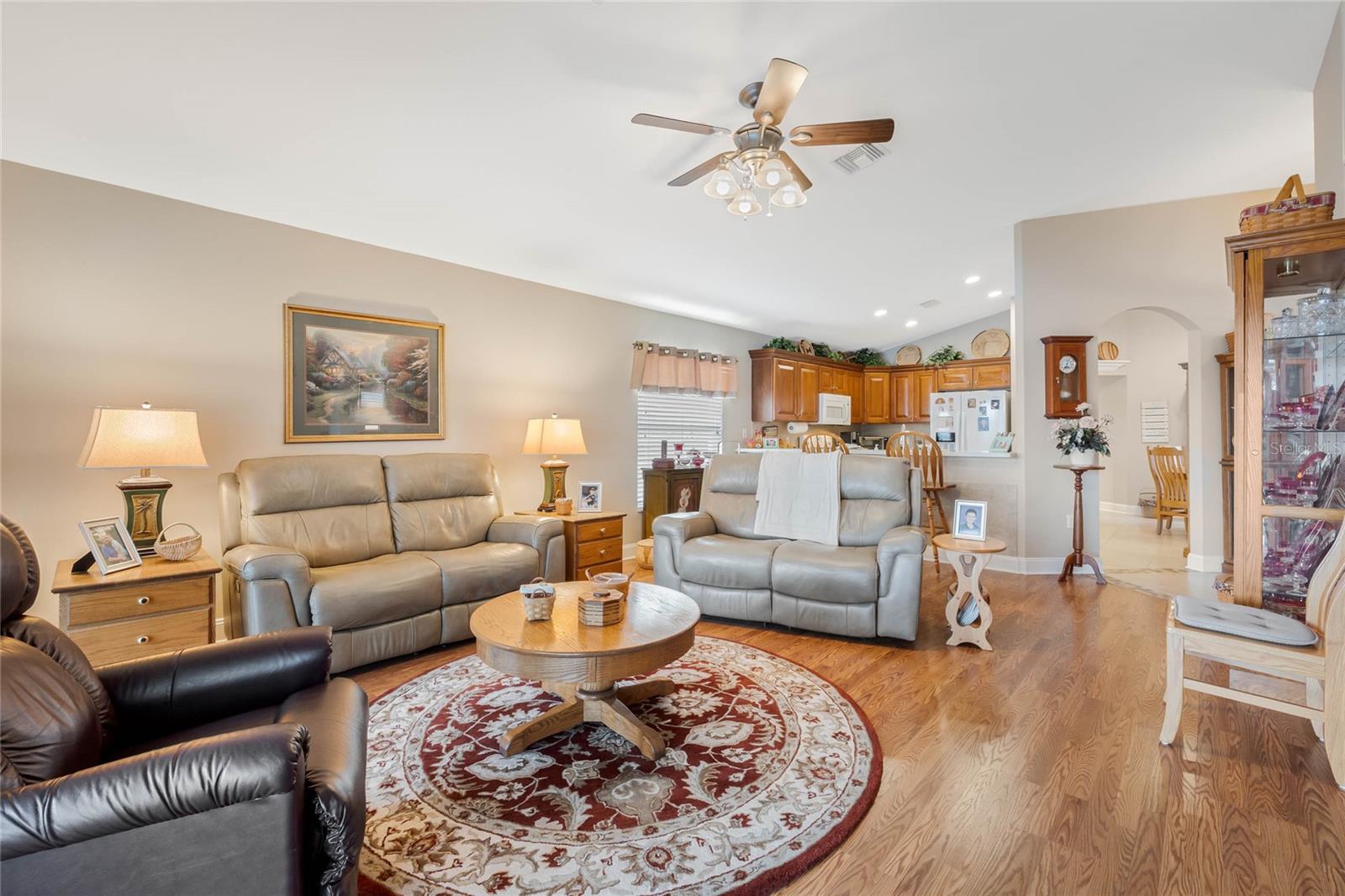 524 LAKE SUZANNE DR, LAKE WALES, FL, 33859