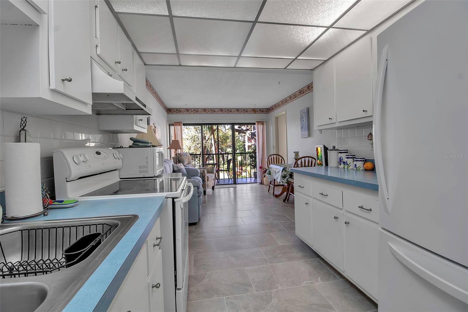 315 30TH AVE W #B210, BRADENTON, FL, 34205