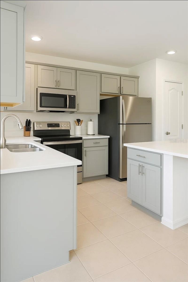 196 ALBANY DR, KISSIMMEE, FL, 34759