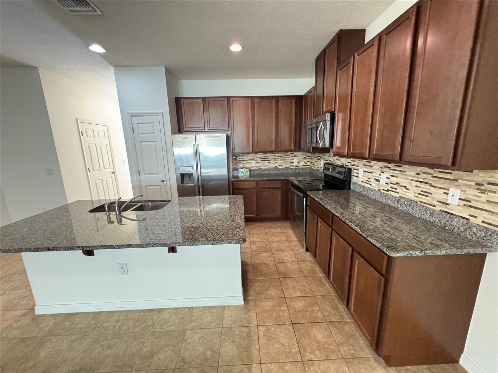 4085 71ST AVE N, PINELLAS PARK, FL, 33781