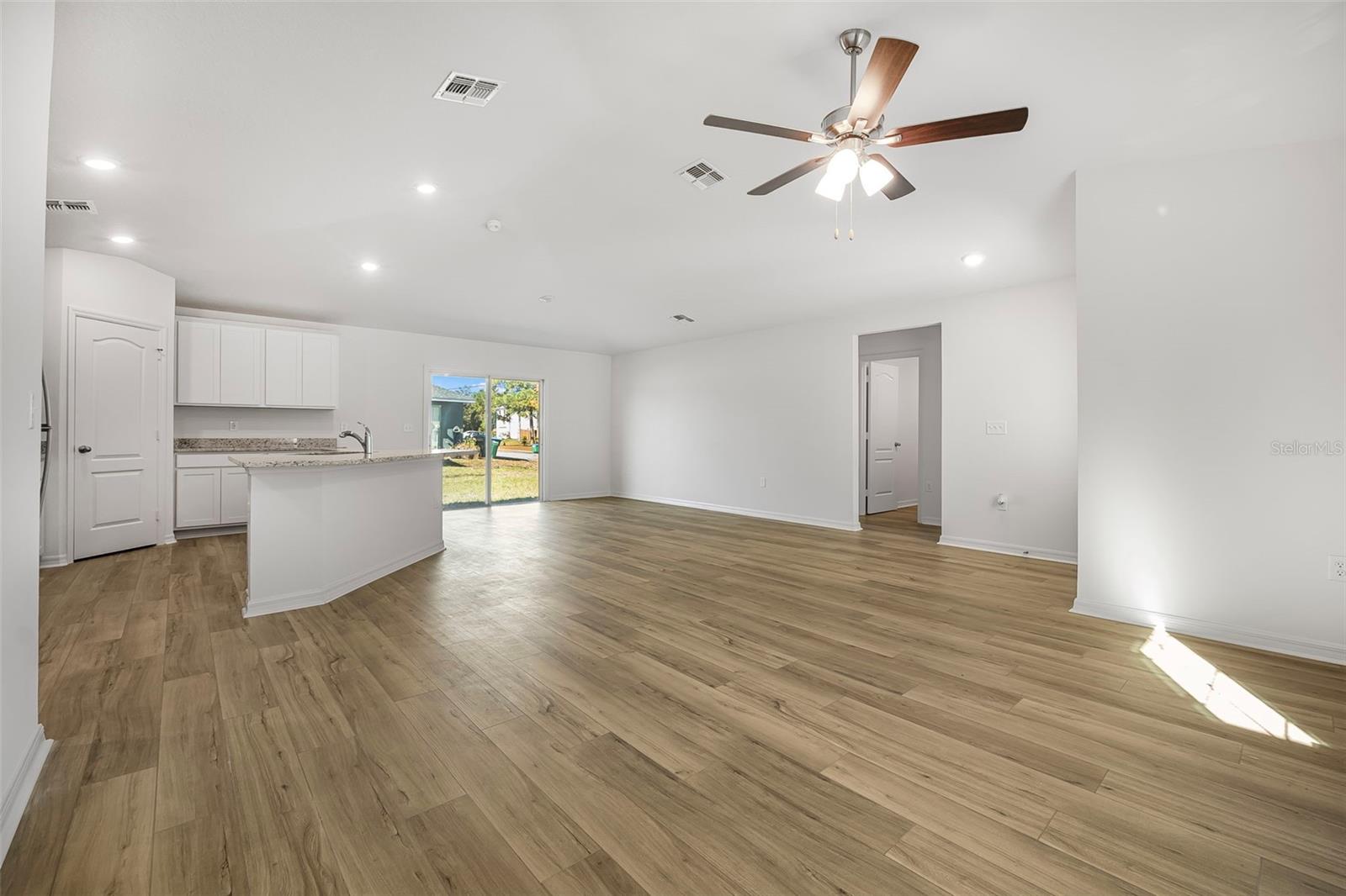 1481 AMY CIR, DELTONA, FL, 32738