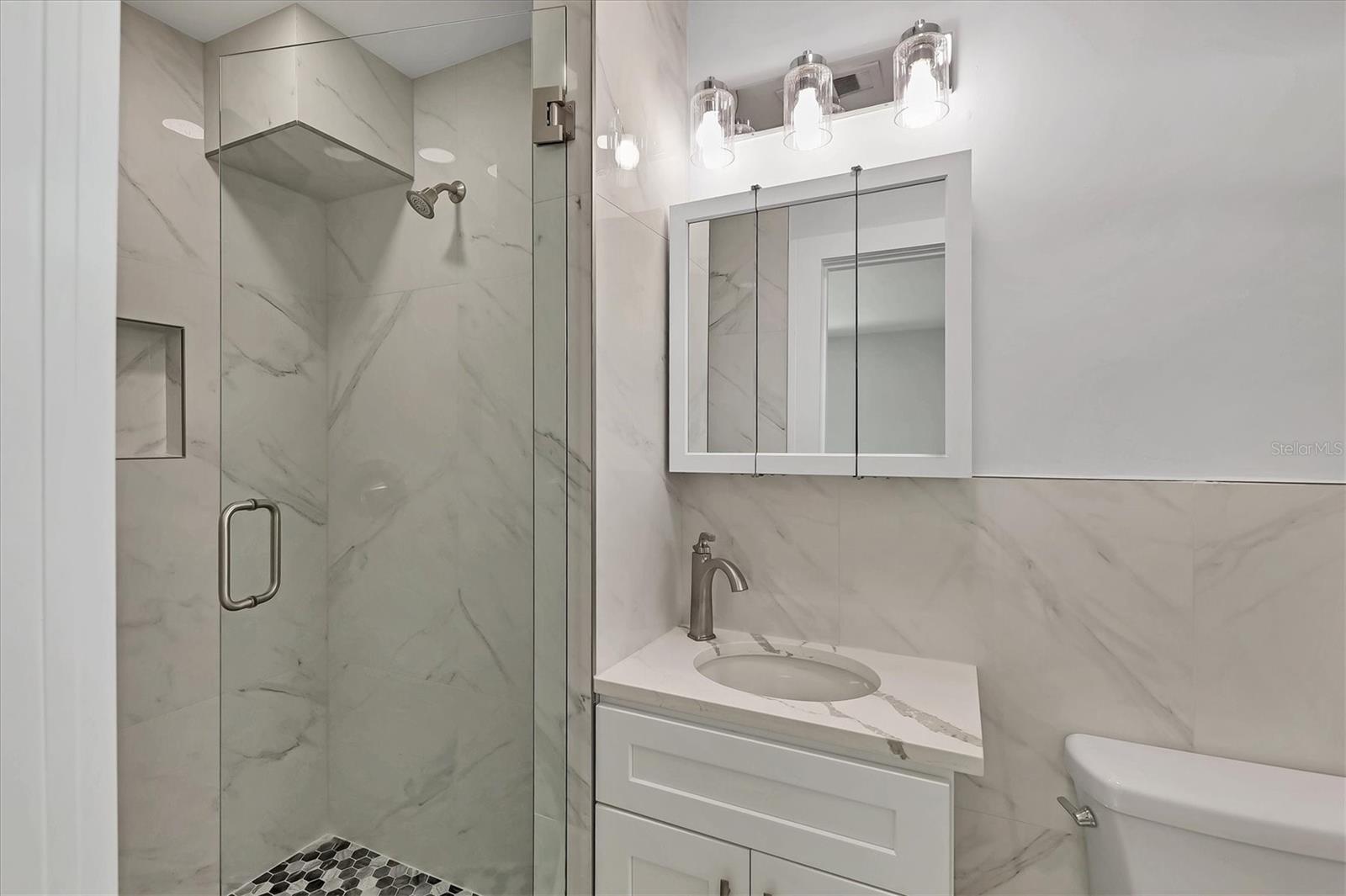 6429 HOLLYWOOD BLVD, SARASOTA, FL, 34231