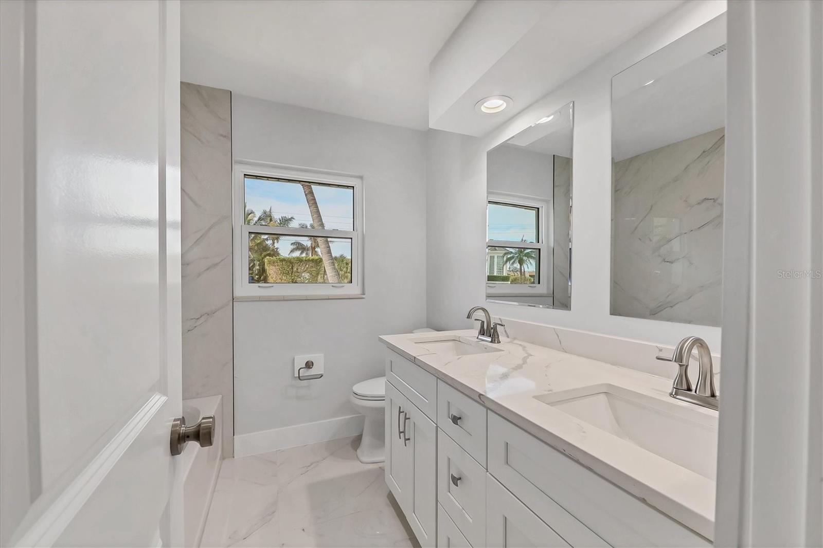 6429 HOLLYWOOD BLVD, SARASOTA, FL, 34231