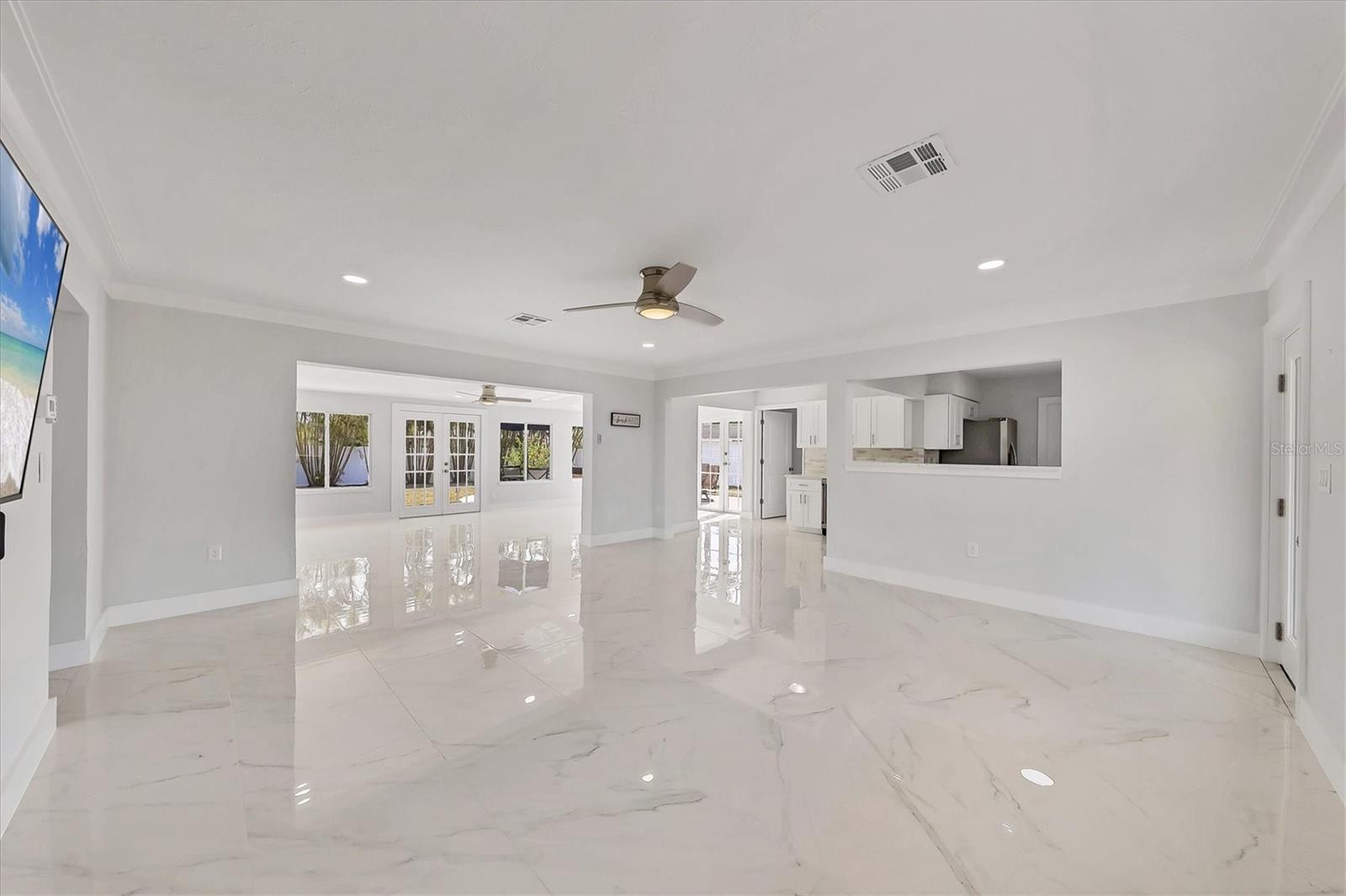6429 HOLLYWOOD BLVD, SARASOTA, FL, 34231