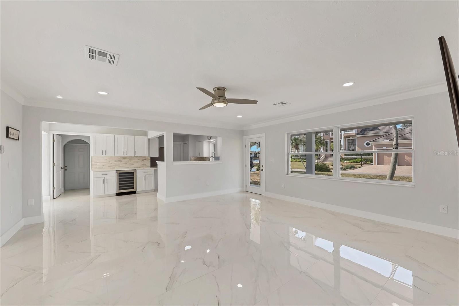 6429 HOLLYWOOD BLVD, SARASOTA, FL, 34231