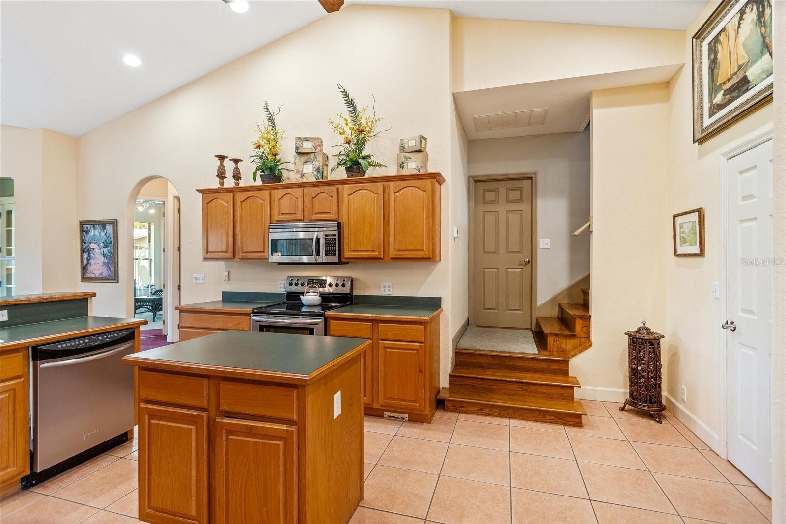 9229 LAKE HICKORY NUT DR, WINTER GARDEN, FL, 34787