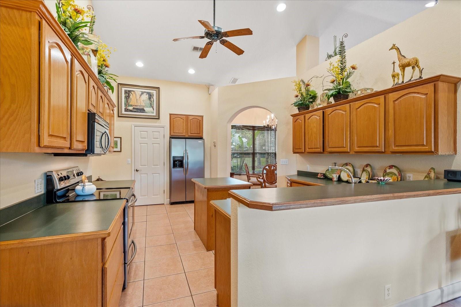 9229 LAKE HICKORY NUT DR, WINTER GARDEN, FL, 34787