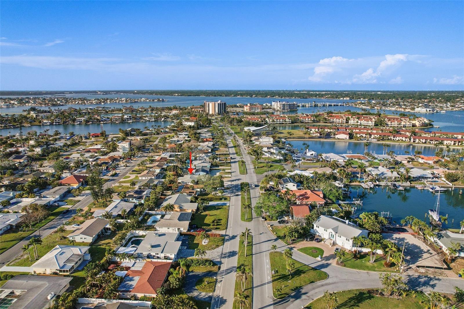 10128 PARADISE BLVD, TREASURE ISLAND, FL, 33706