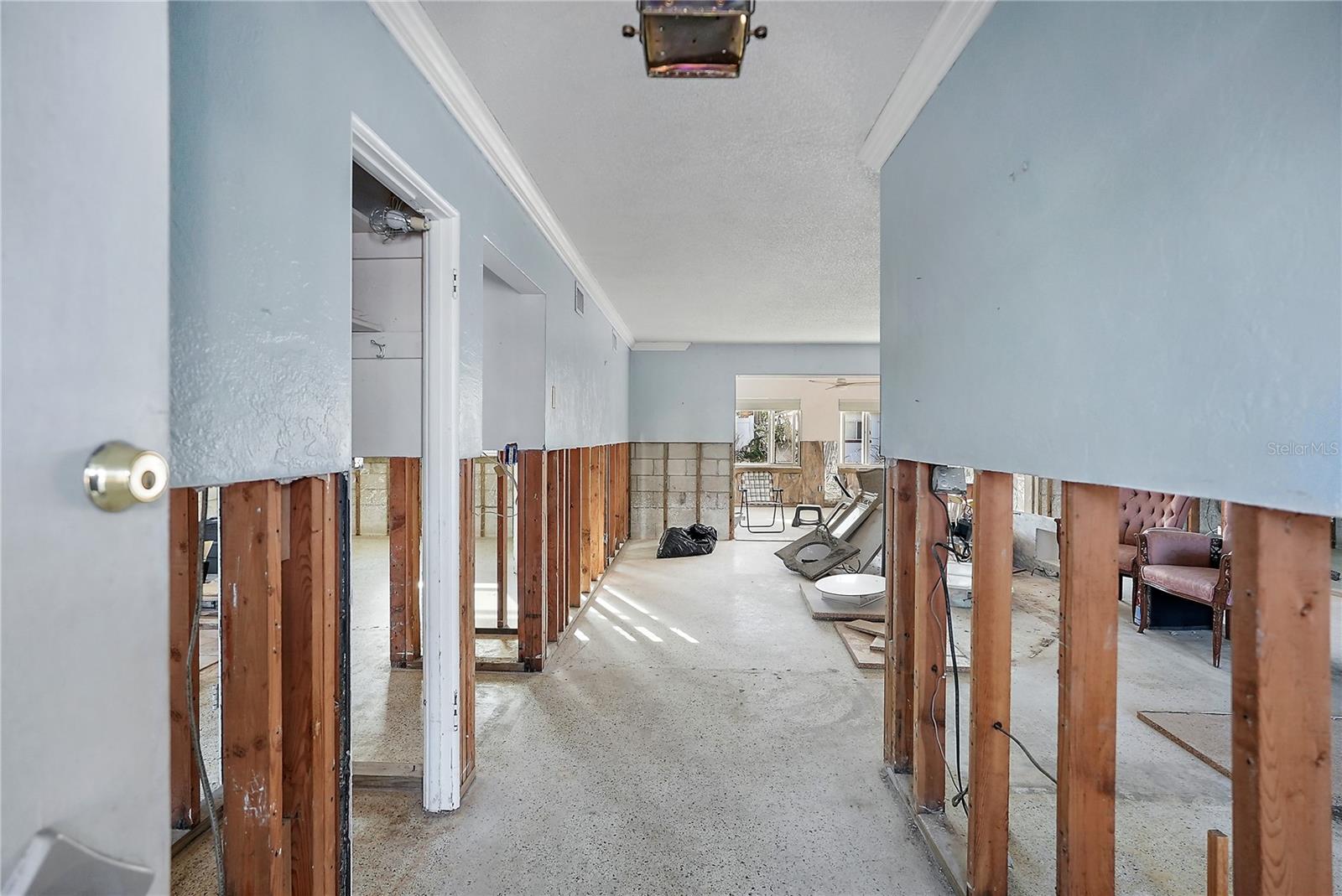 10128 PARADISE BLVD, TREASURE ISLAND, FL, 33706