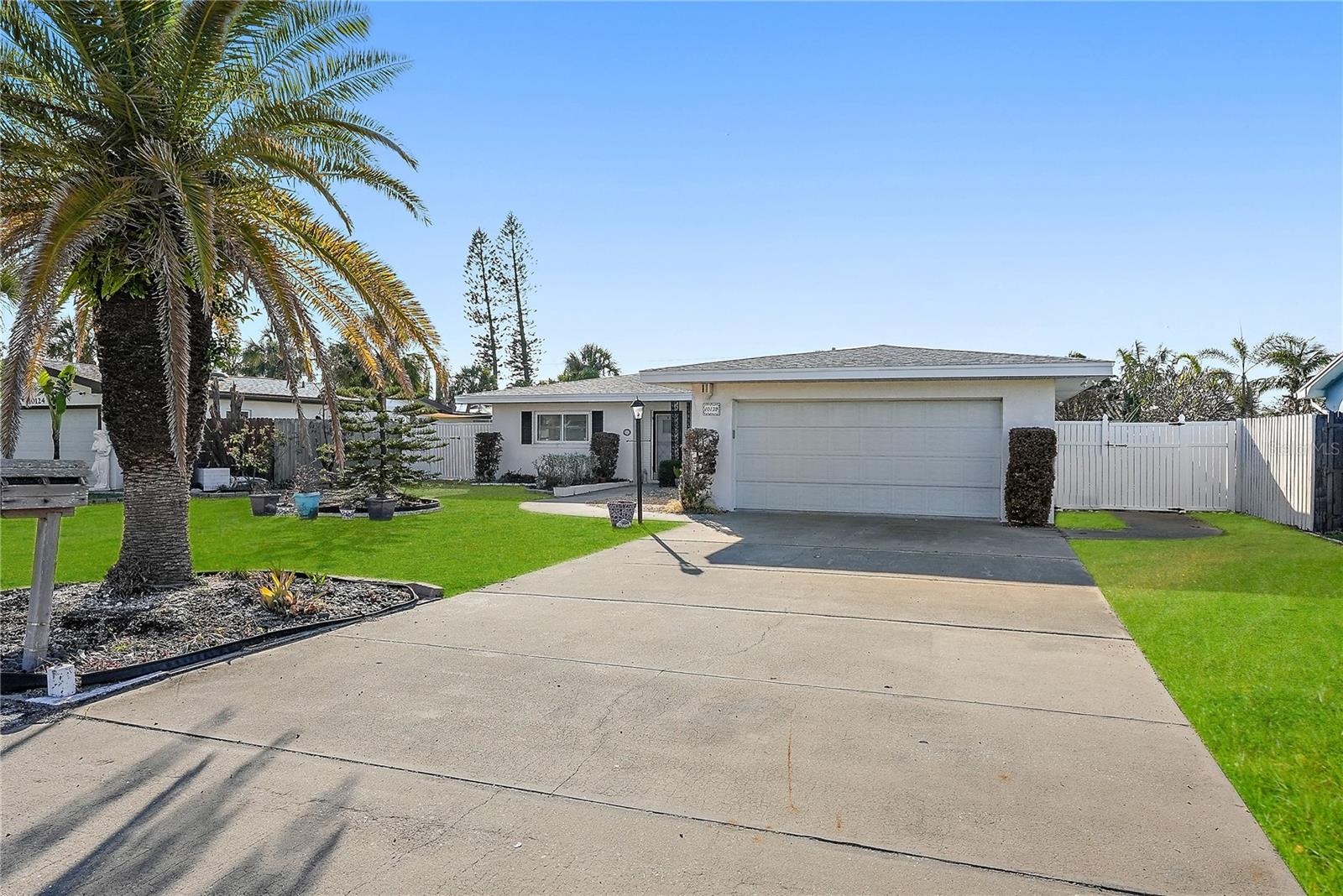 10128 PARADISE BLVD, TREASURE ISLAND, FL, 33706