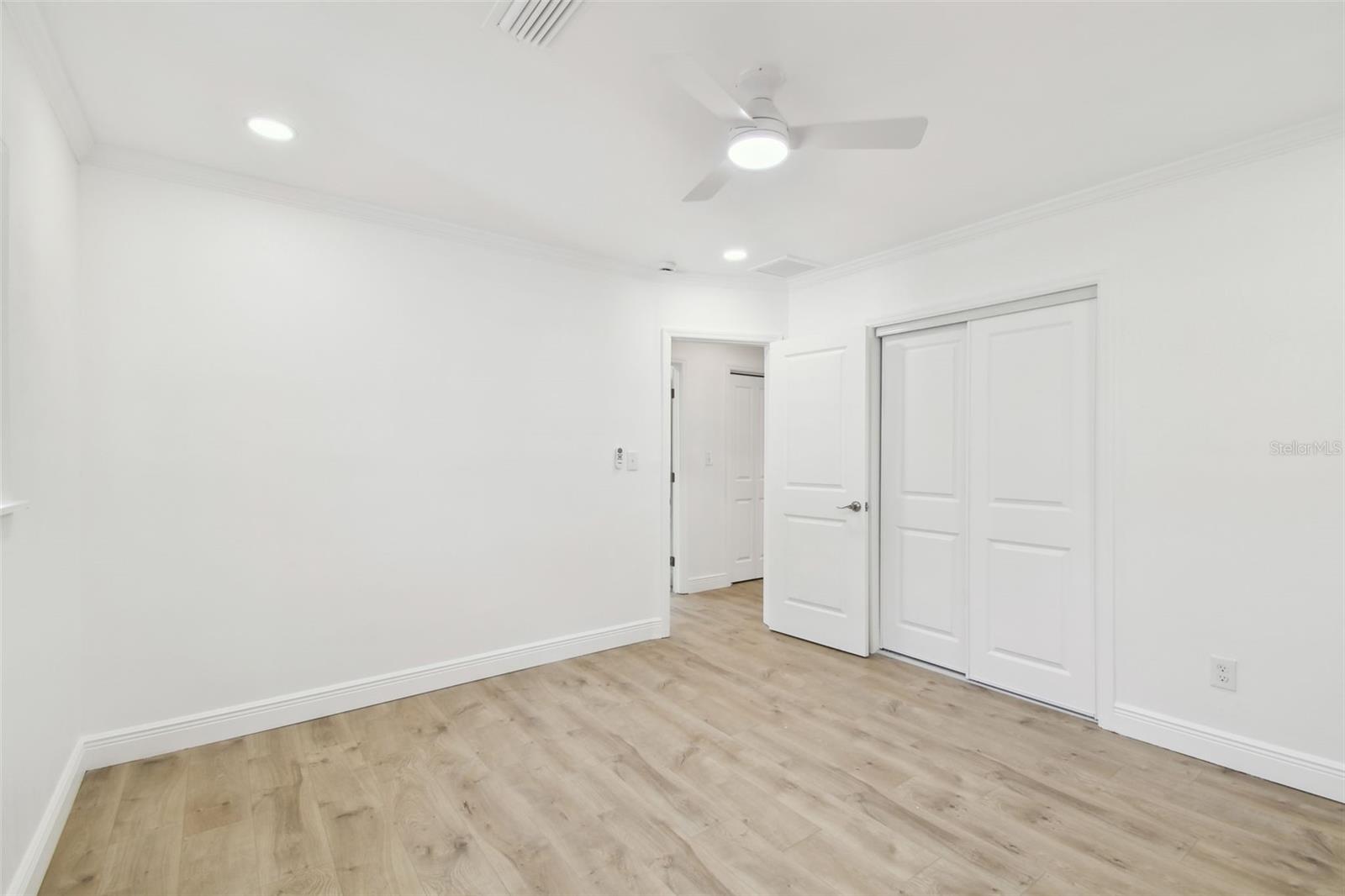 201 S SHORE CREST DR, TAMPA, FL, 33609