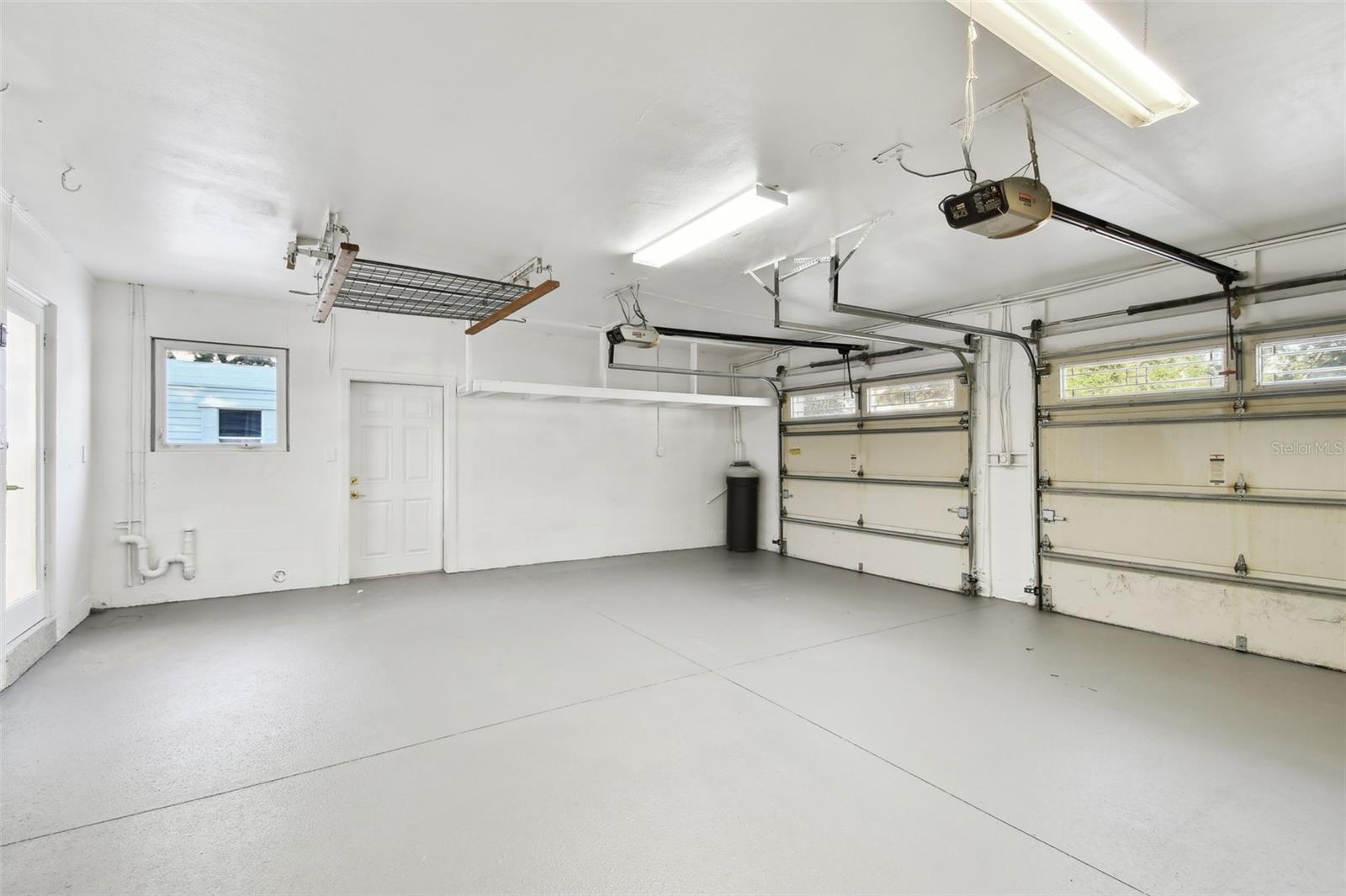 201 S SHORE CREST DR, TAMPA, FL, 33609