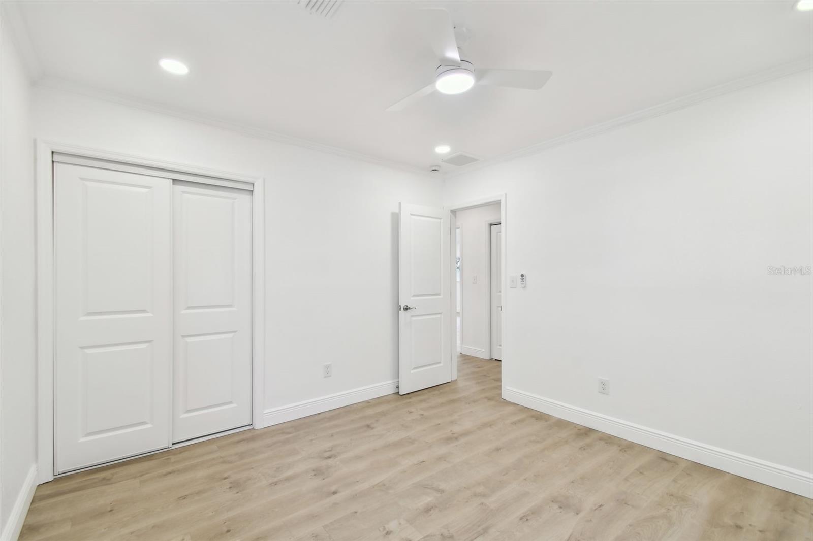 201 S SHORE CREST DR, TAMPA, FL, 33609