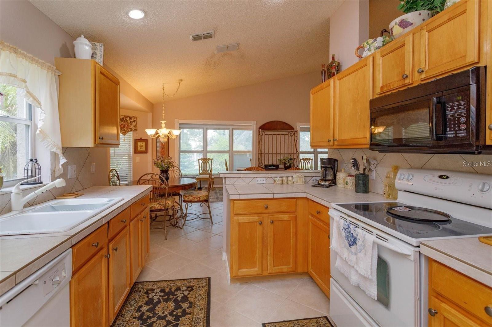 2104 CRANBERRY ISLES WAY, APOPKA, FL, 32712