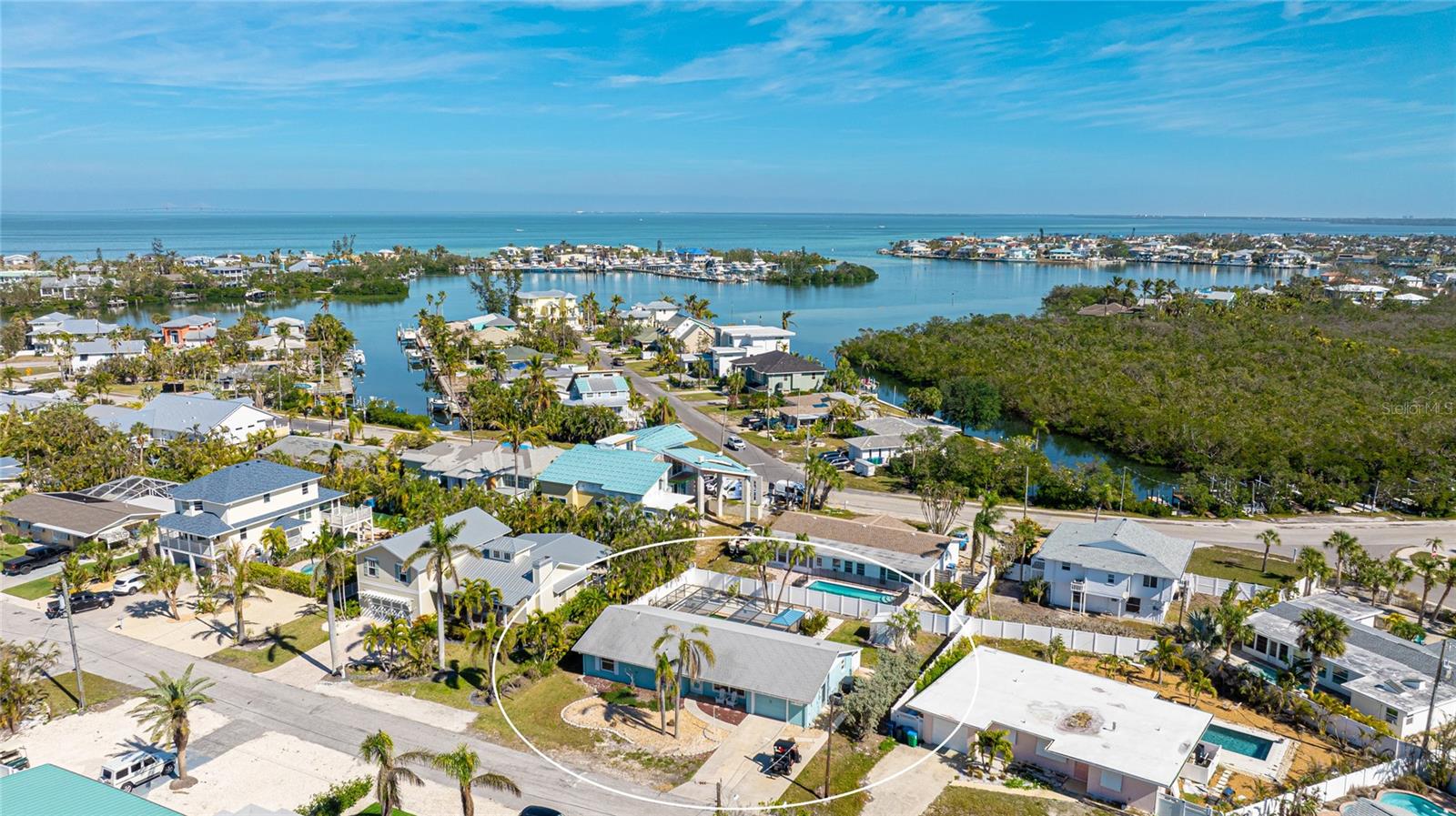 211 84TH ST, HOLMES BEACH, FL, 34217