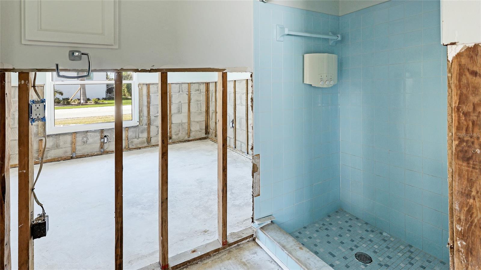 211 84TH ST, HOLMES BEACH, FL, 34217