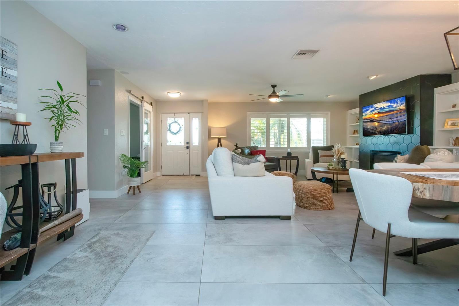 4517 N LAKE DR, SARASOTA, FL, 34232