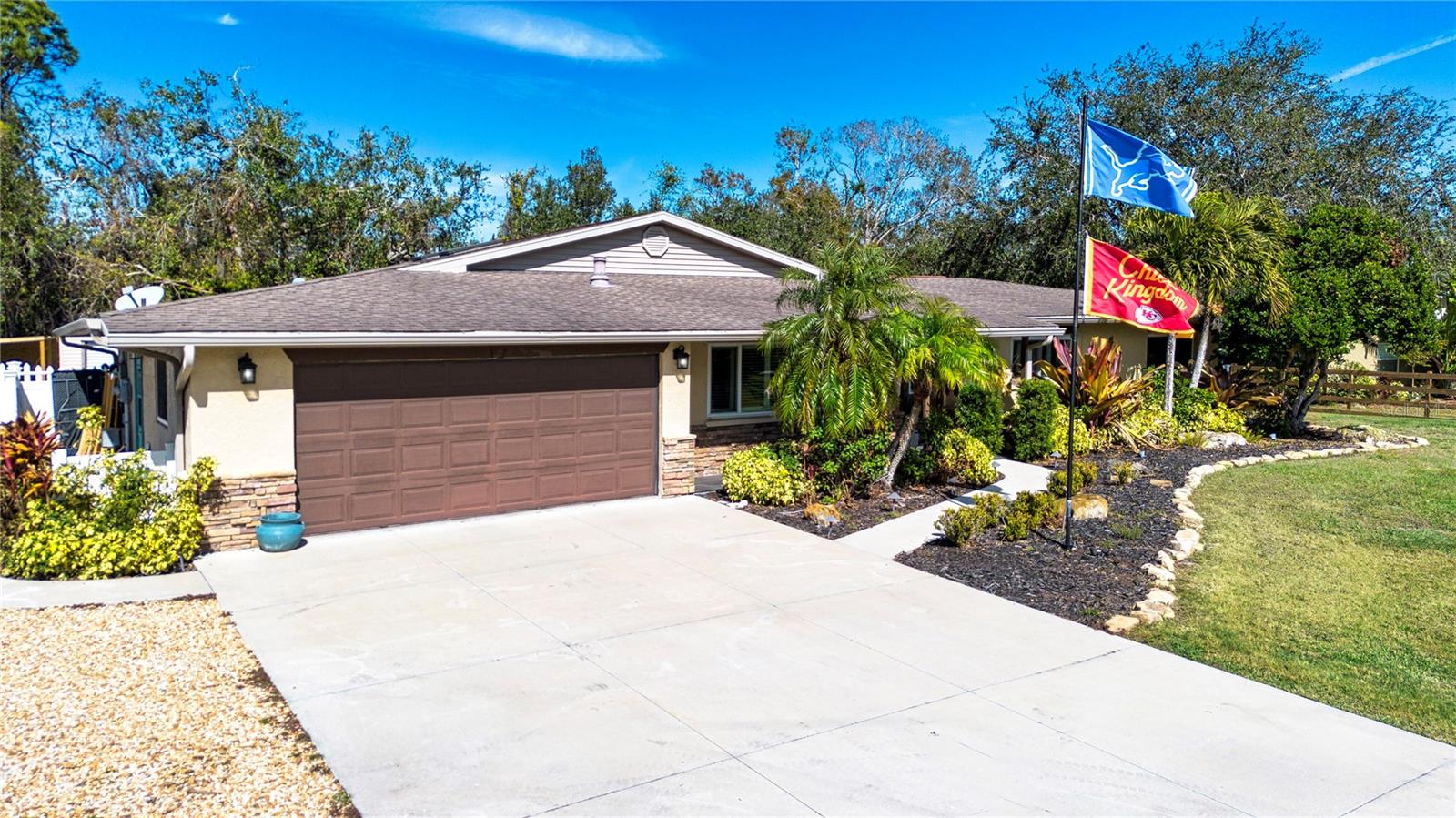4517 N LAKE DR, SARASOTA, FL, 34232