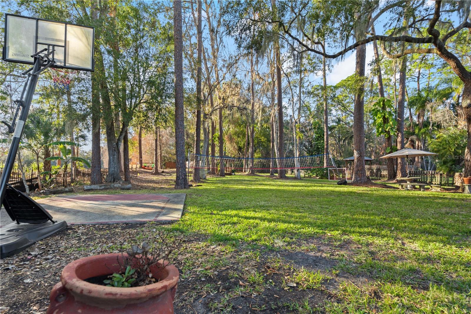 14926 LAKE FOREST DR, LUTZ, FL, 33559