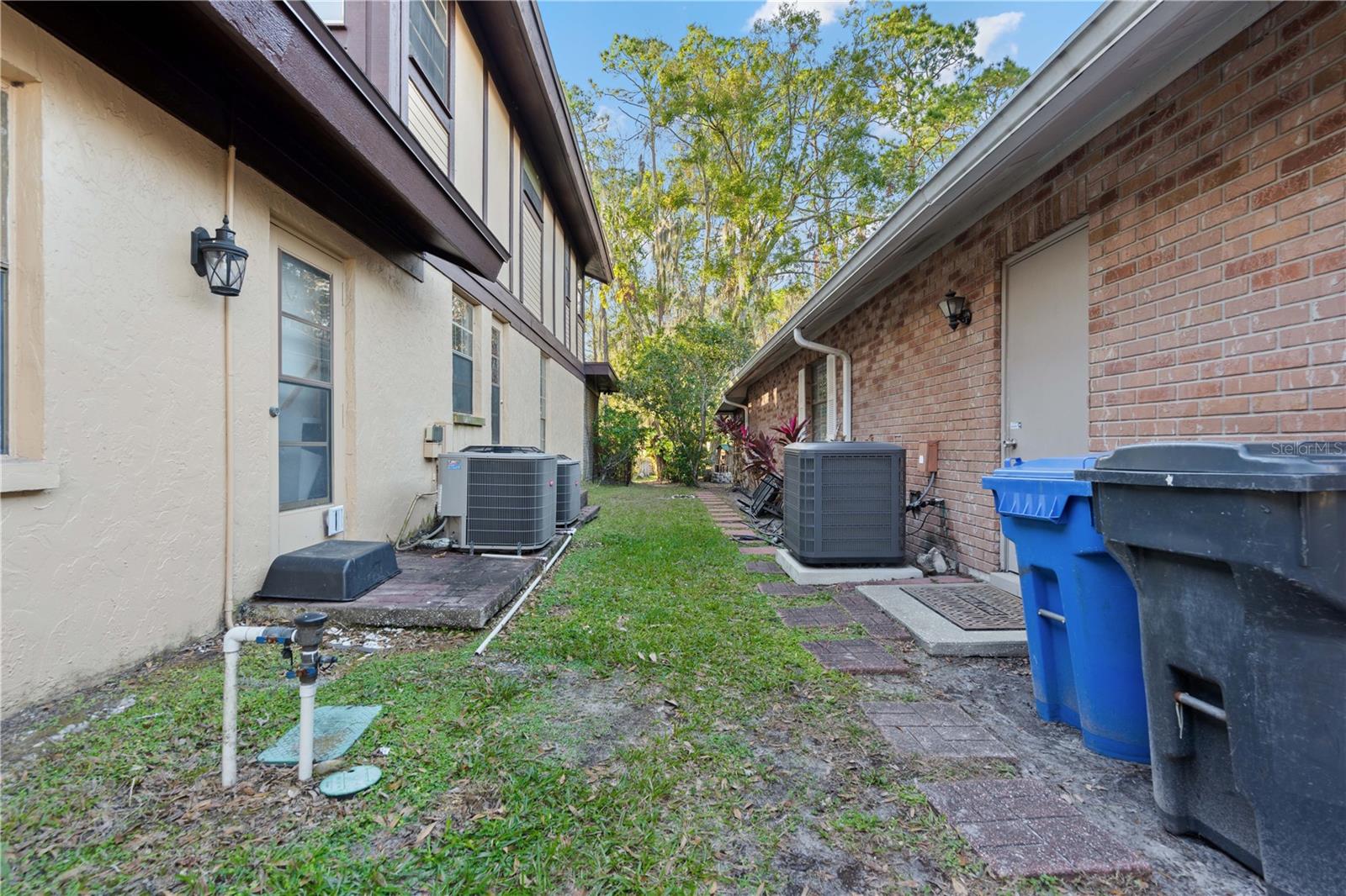 14926 LAKE FOREST DR, LUTZ, FL, 33559