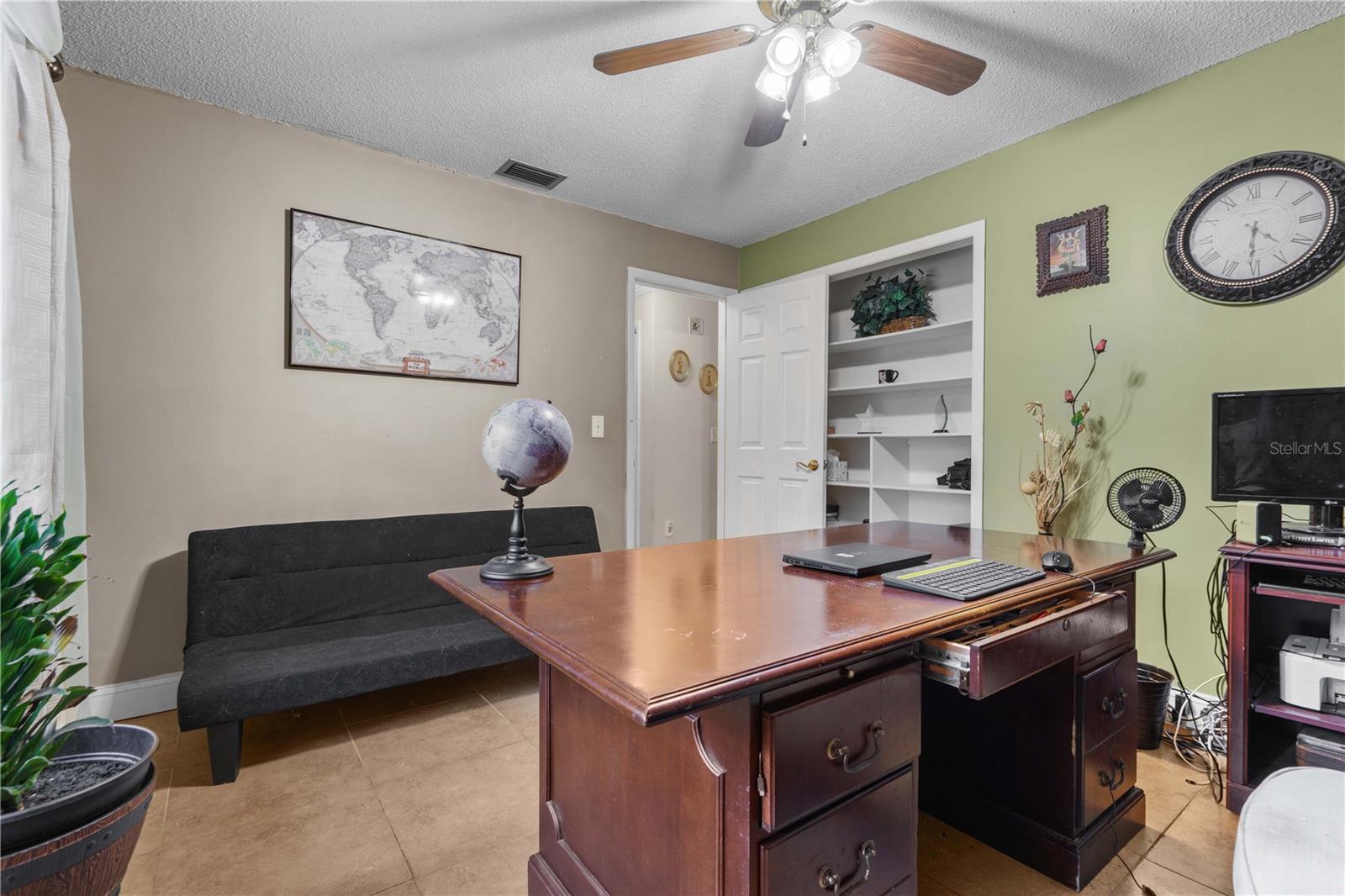 14926 LAKE FOREST DR, LUTZ, FL, 33559