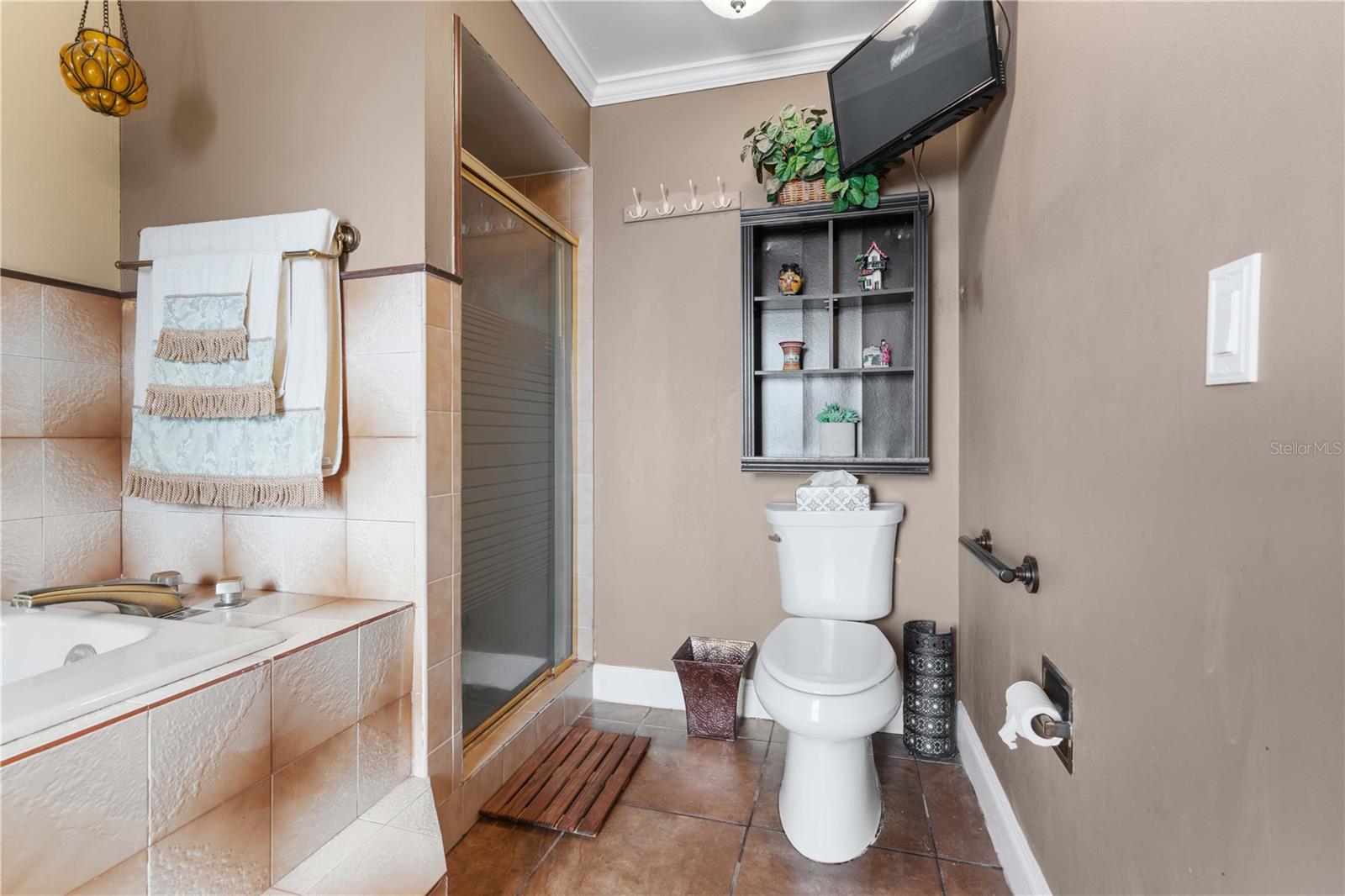 14926 LAKE FOREST DR, LUTZ, FL, 33559