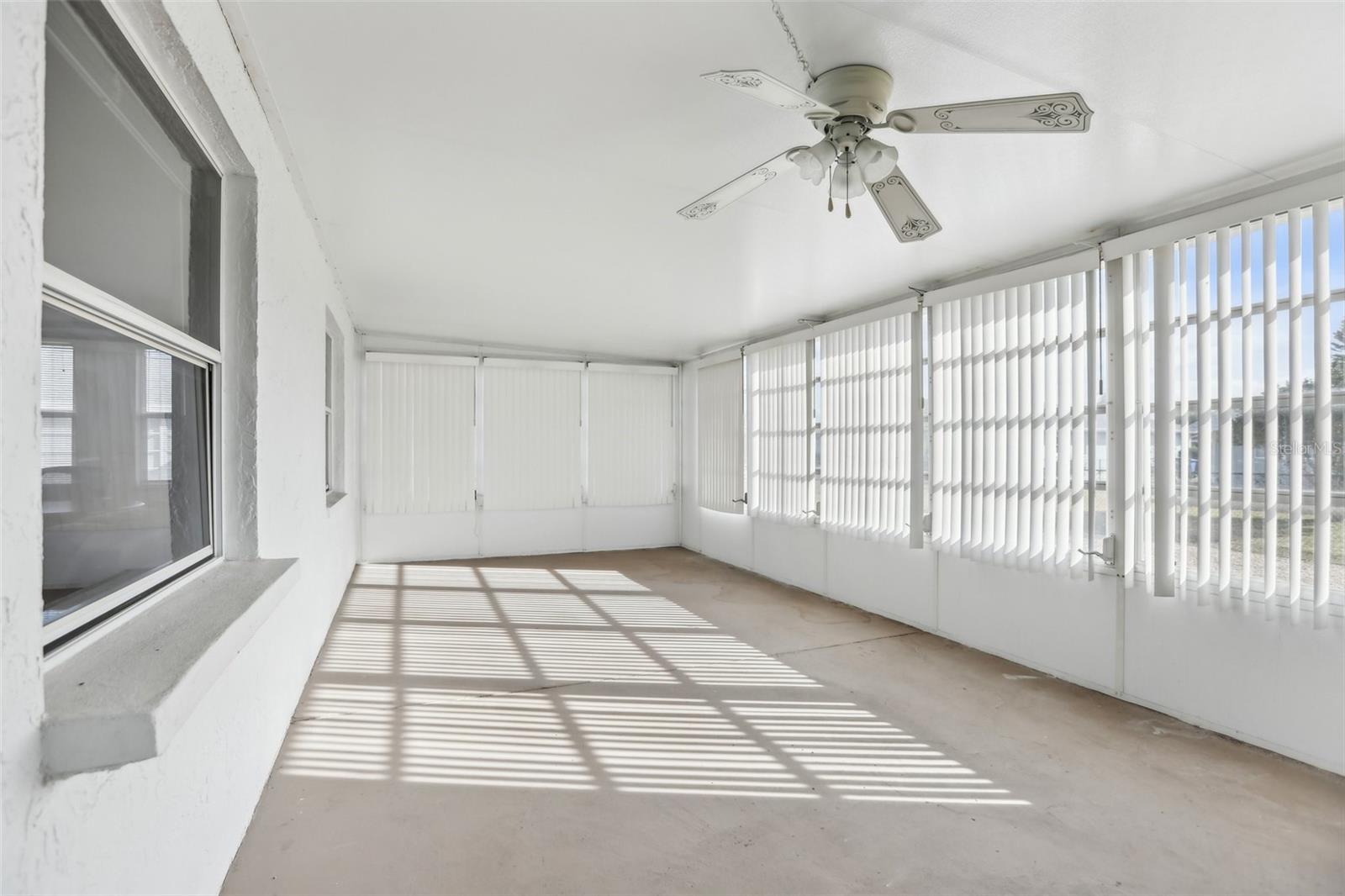 1732 FLAMINGO LN, SUN CITY CENTER, FL, 33573