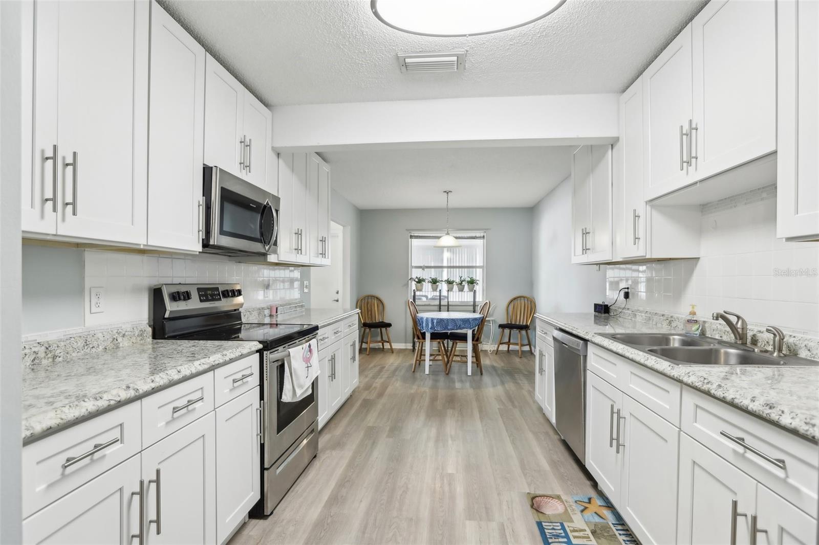 1732 FLAMINGO LN, SUN CITY CENTER, FL, 33573