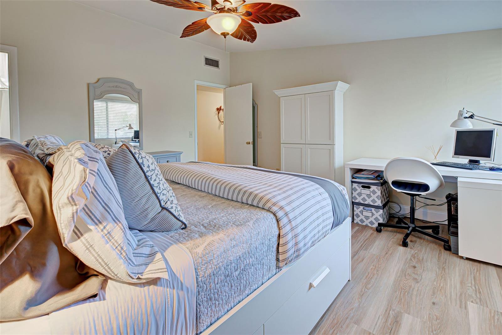 647 WHITE PINE TREE RD #34, VENICE, FL, 34285