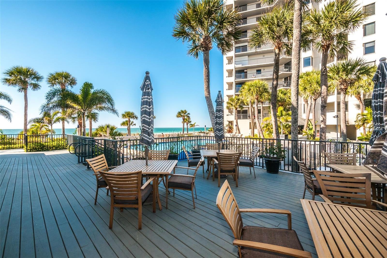 1660 GULF BLVD #307, CLEARWATER BEACH, FL, 33767