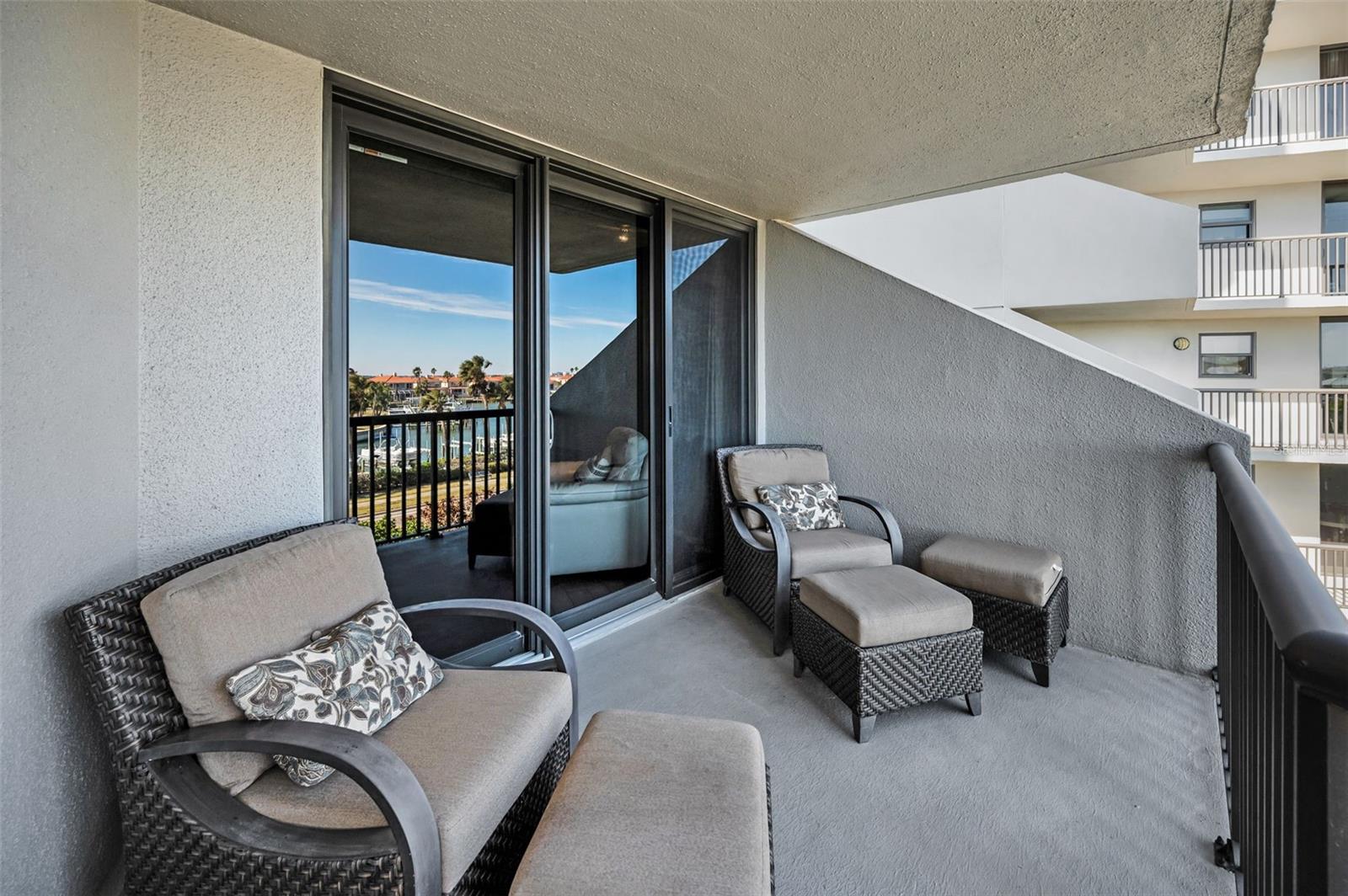 1660 GULF BLVD #307, CLEARWATER BEACH, FL, 33767