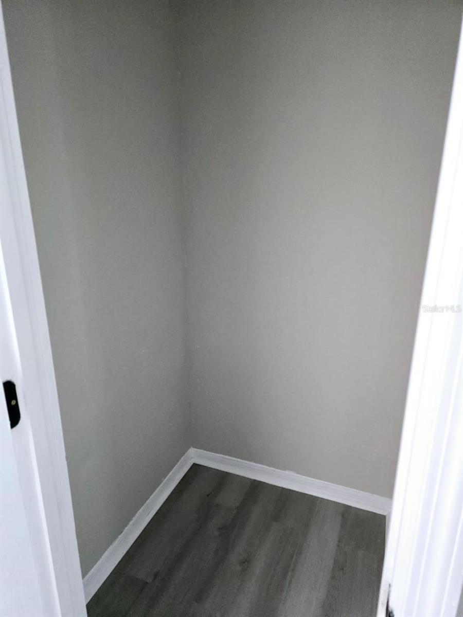 678 HOWEY RD, GROVELAND, FL, 34736