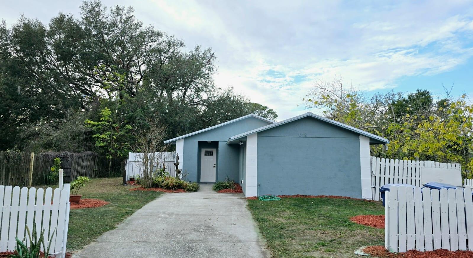 678 HOWEY RD, GROVELAND, FL, 34736