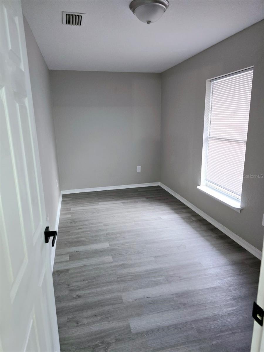 678 HOWEY RD, GROVELAND, FL, 34736