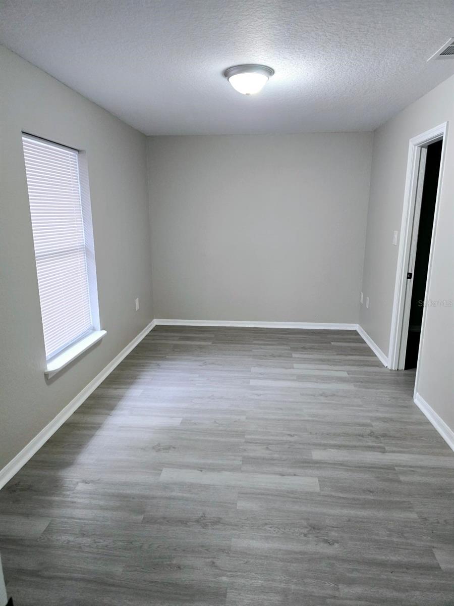 678 HOWEY RD, GROVELAND, FL, 34736