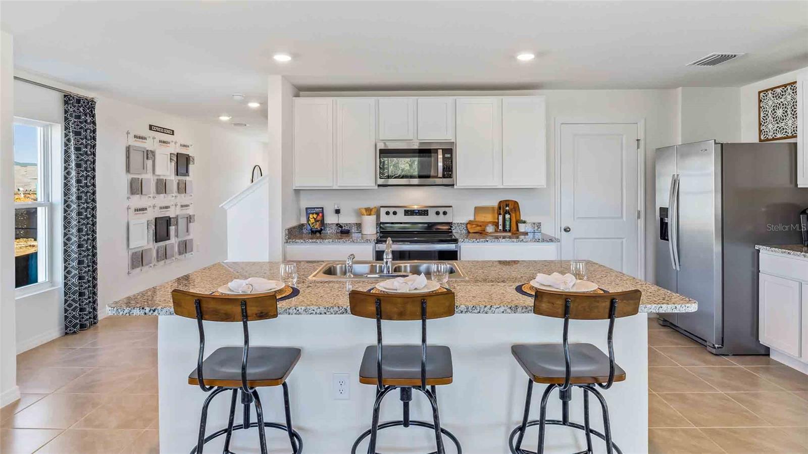 6981 BROAD RIVER AVE, LAND O LAKES, FL, 34638