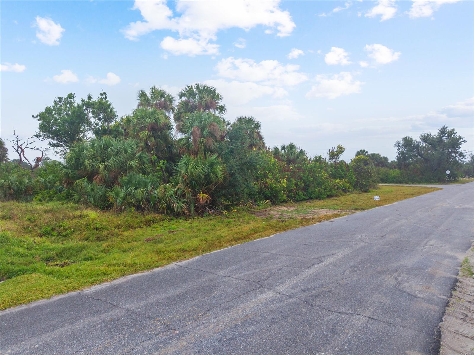 192 SESAME RD E, ROTONDA WEST, FL, 33947