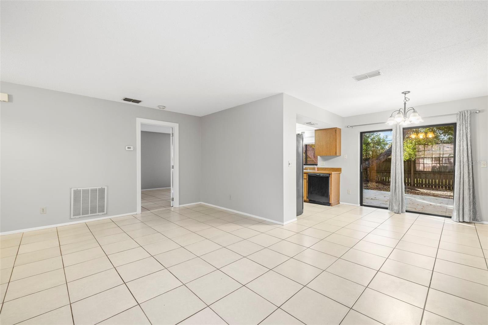 1054 OAKWOOD DR, DUNEDIN, FL, 34698