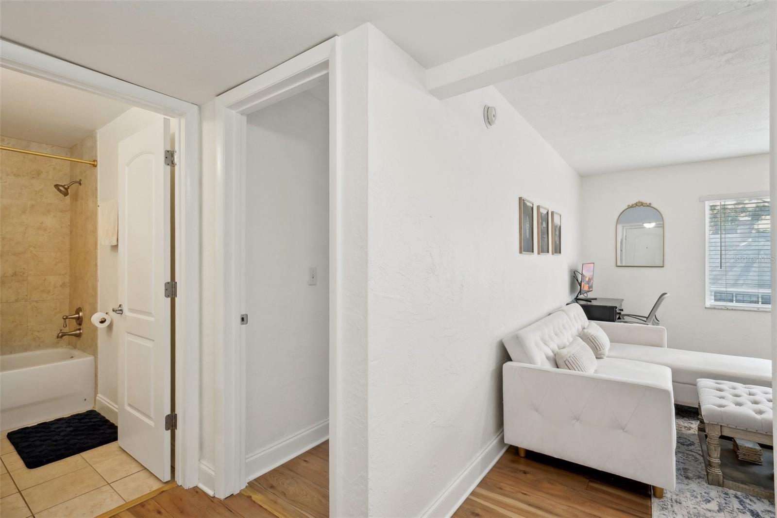 210 5TH AVE S #307, ST PETERSBURG, FL, 33701