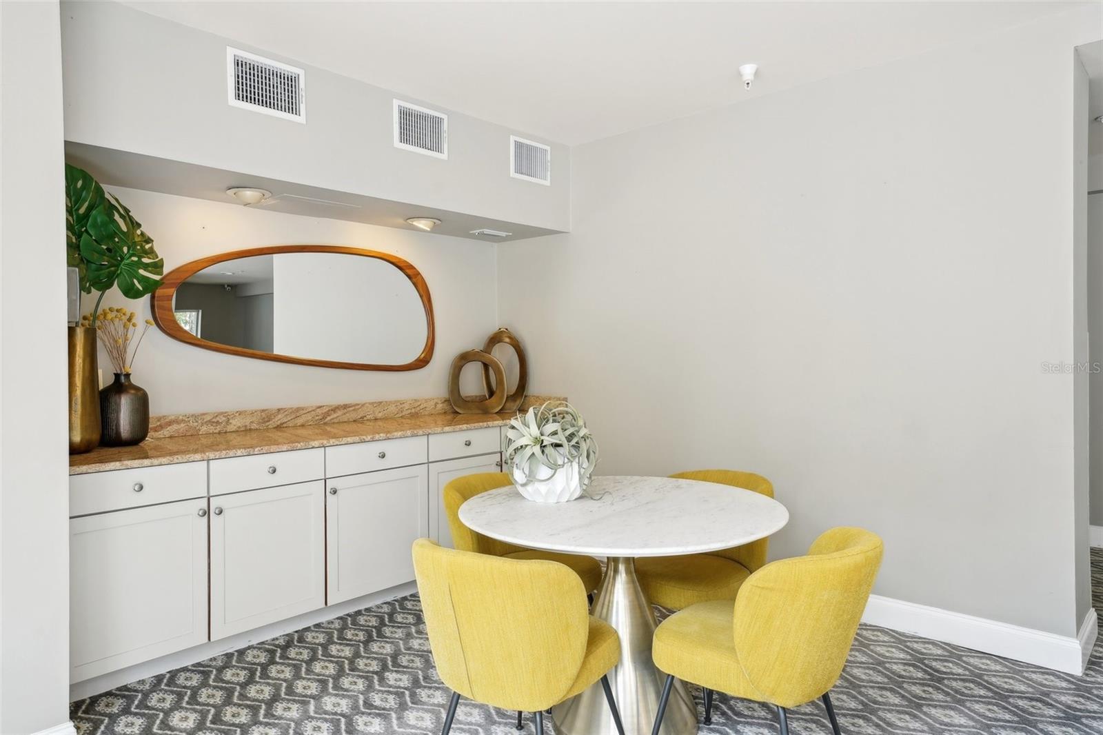 210 5TH AVE S #307, ST PETERSBURG, FL, 33701