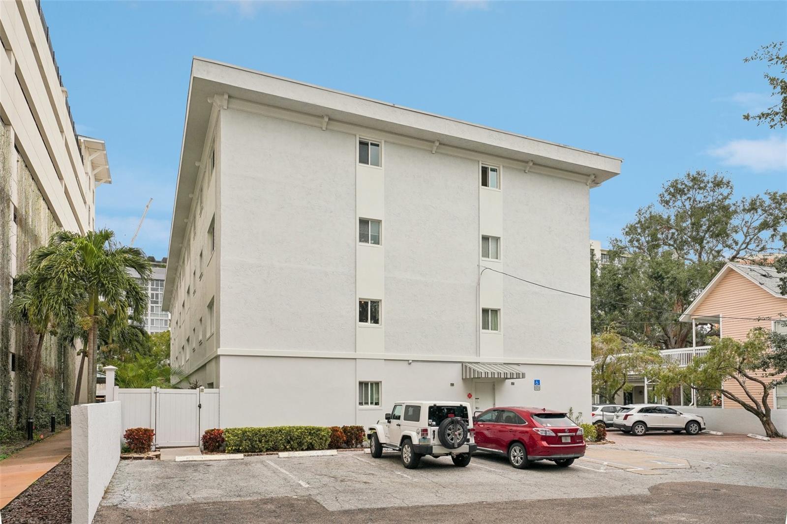210 5TH AVE S #307, ST PETERSBURG, FL, 33701