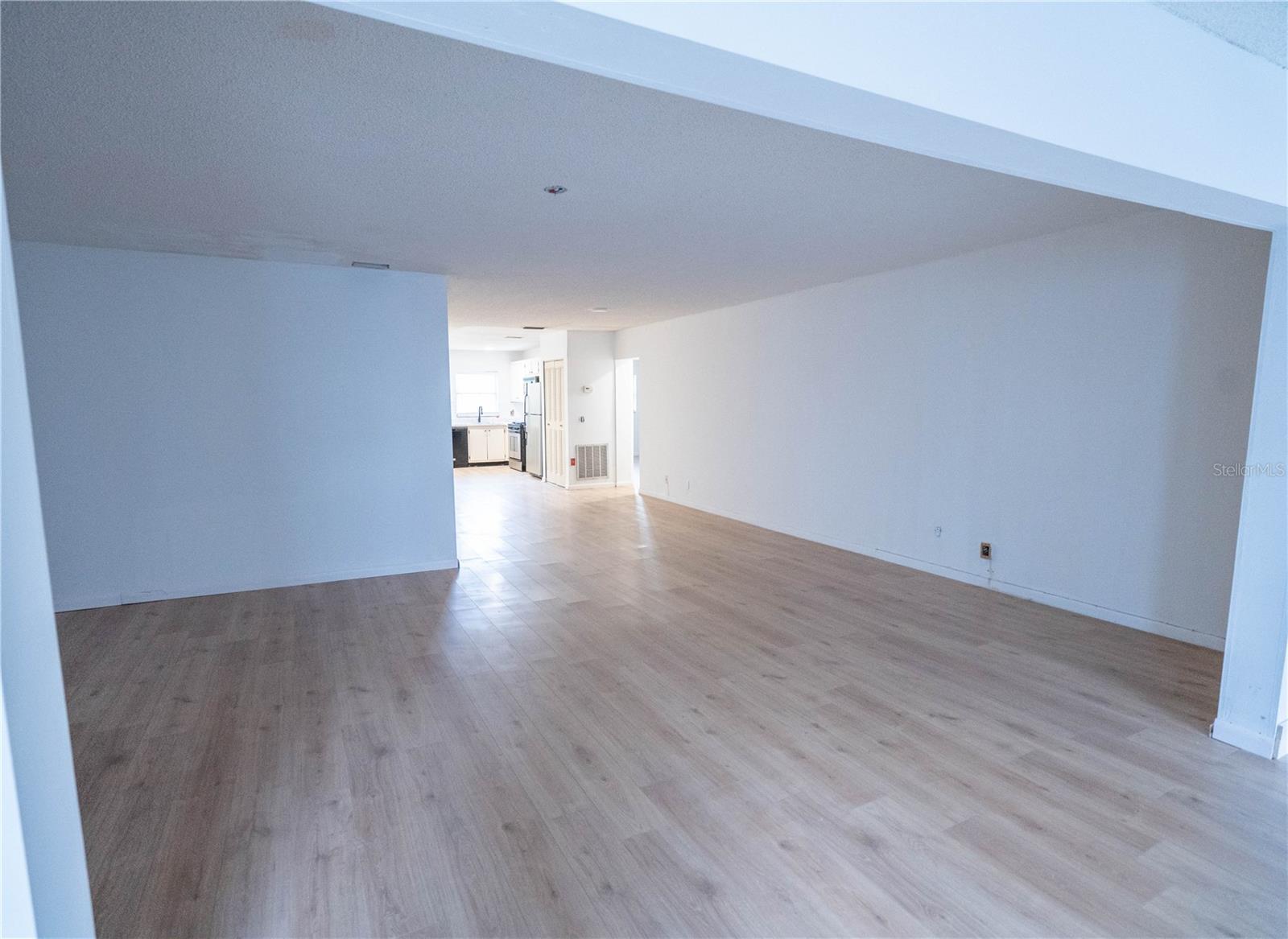 100 EL CAMINO DR #102, WINTER HAVEN, FL, 33884