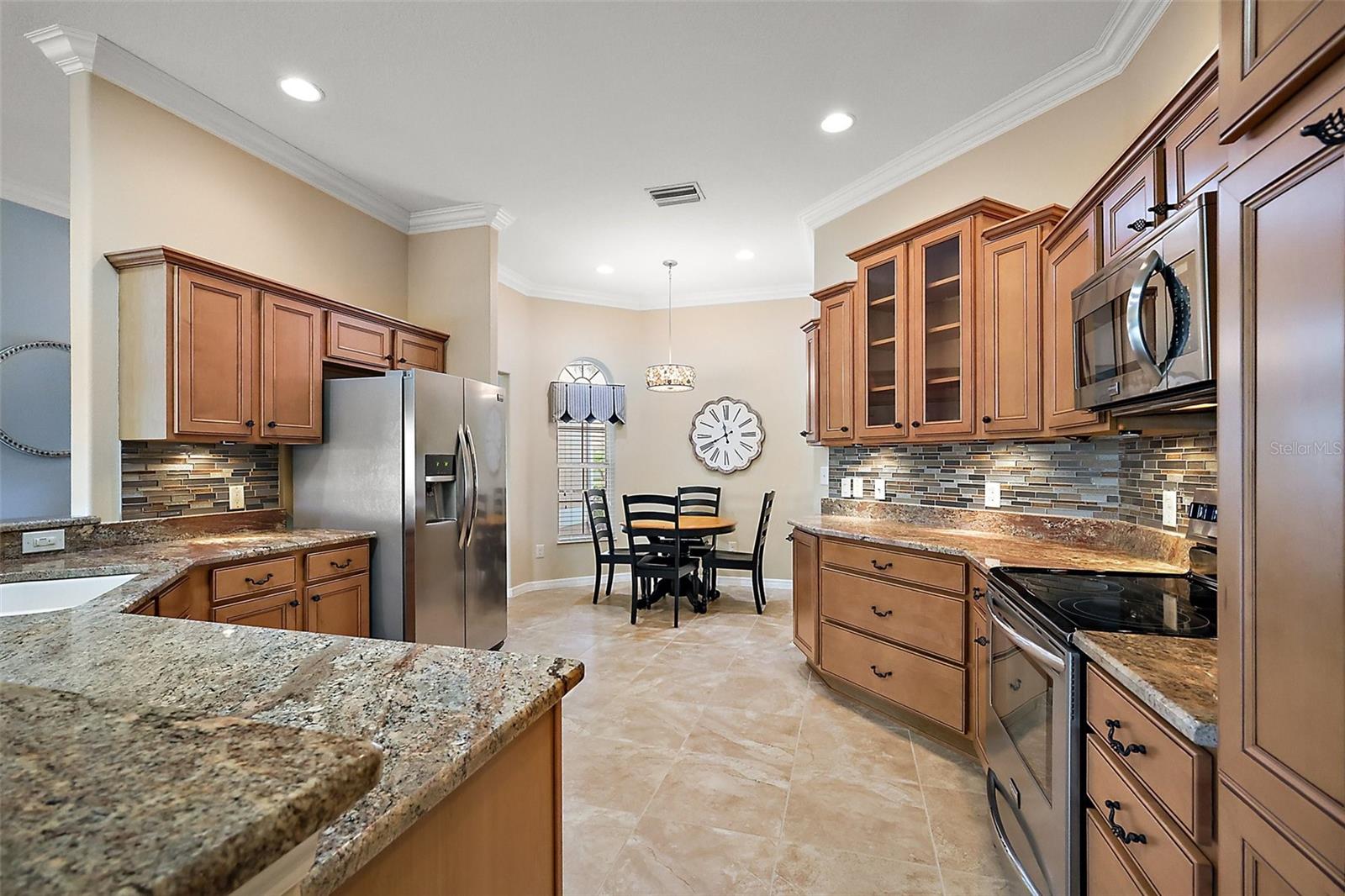 2196 ABBEY WAY, THE VILLAGES, FL, 32162