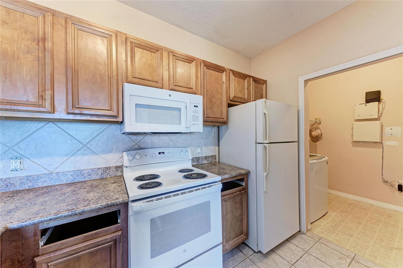 8335 38TH STREET CIR E #303, SARASOTA, FL, 34243